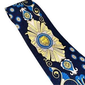 Vintage Lord & Taylor Mens Tie Silk Blue Yellow Baroque Lion 60x3.75” USA